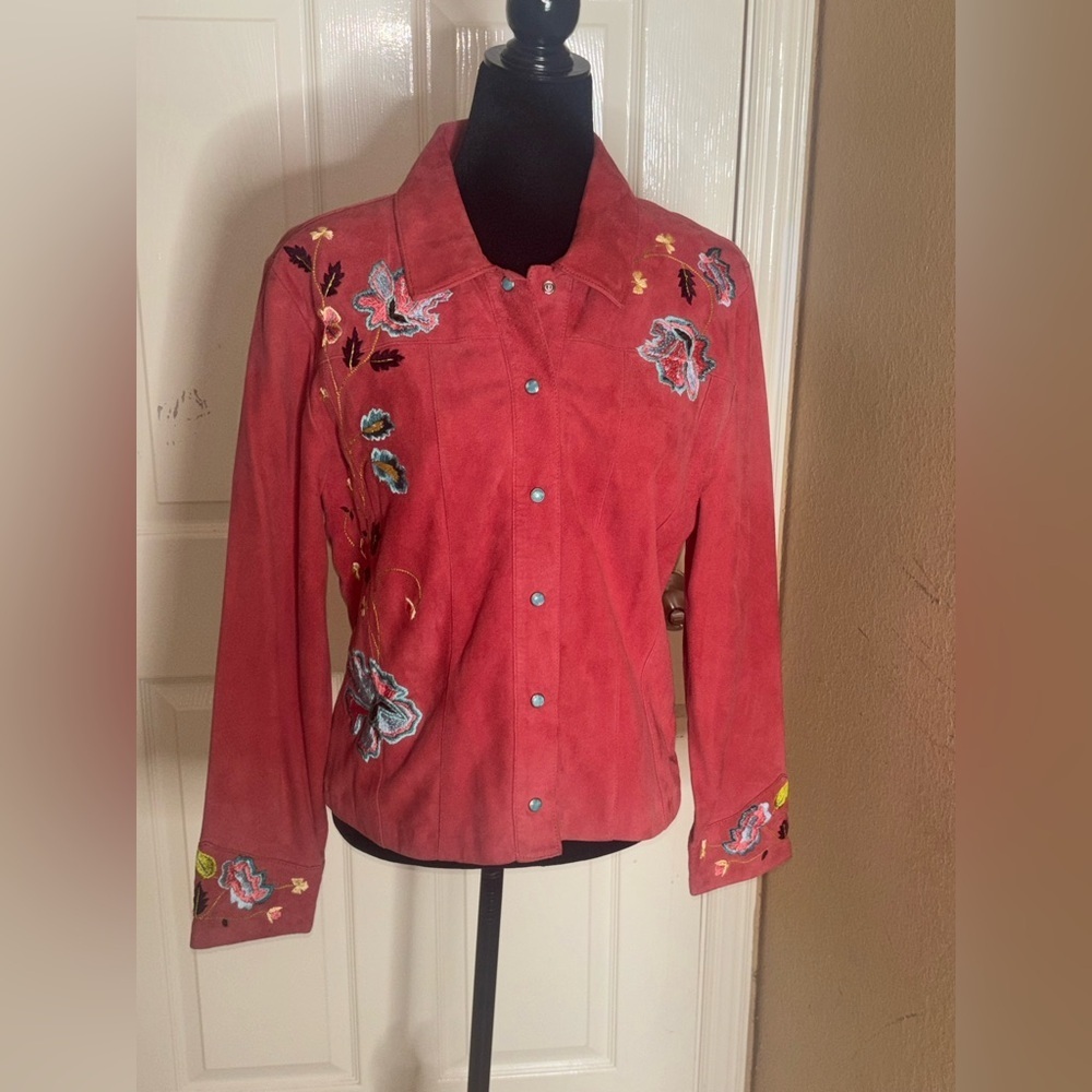 DOUBLE D RANCH Women's Sz M Coral Suede Floral Embroidered Patch Jacket​​